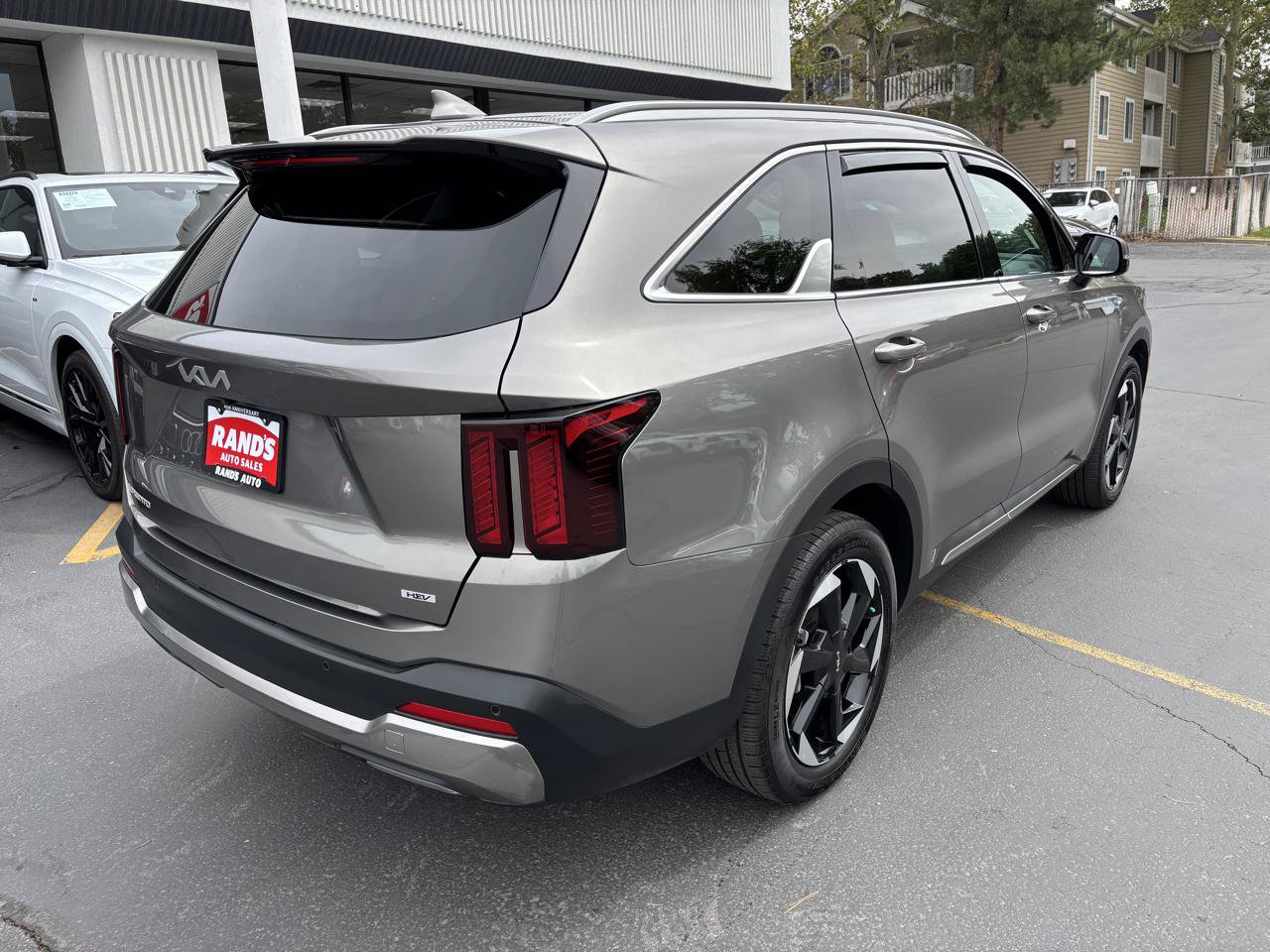 Used 2025 Kia Sorento EX AWD/4WD image 8
