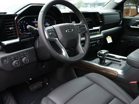 New 2026 Chevrolet Silverado 1500 LT Trail Boss w/ Safety Package image 3