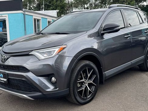 Used 2016 Toyota RAV4 SE w/ Advanced Technology Package AWD/4WD image 4