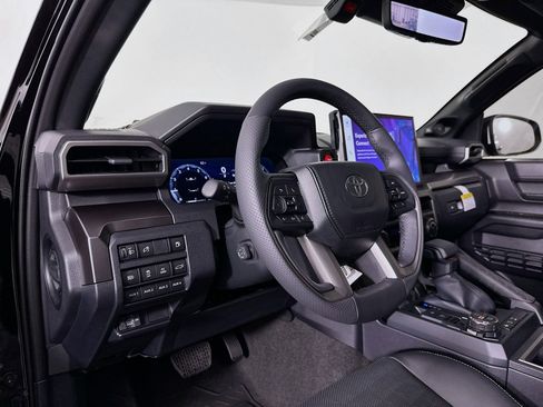 New 2025 Toyota 4Runner TRD Off-Road Premium w/ Tow Technology Package AWD/4WD image 9