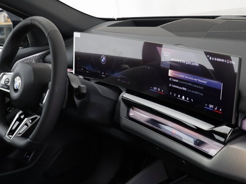 New 2026 BMW 540i xDrive w/ Executive Package image 21