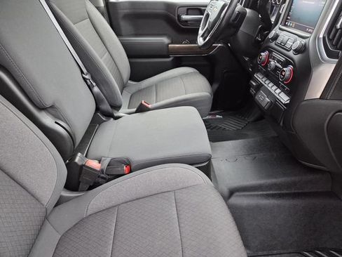 Used 2021 Chevrolet Silverado 1500 LT AWD/4WD image 34