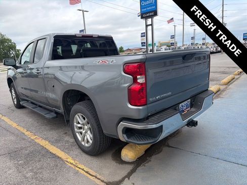 Used 2021 Chevrolet Silverado 1500 LT AWD/4WD image 3
