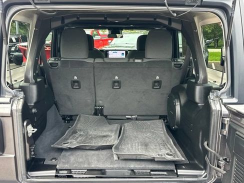 Used 2024 Jeep Wrangler Unlimited Sport AWD/4WD image 13
