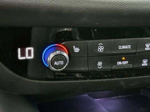 Used 2024 Buick Enclave Essence w/ Technology Package FWD image 19