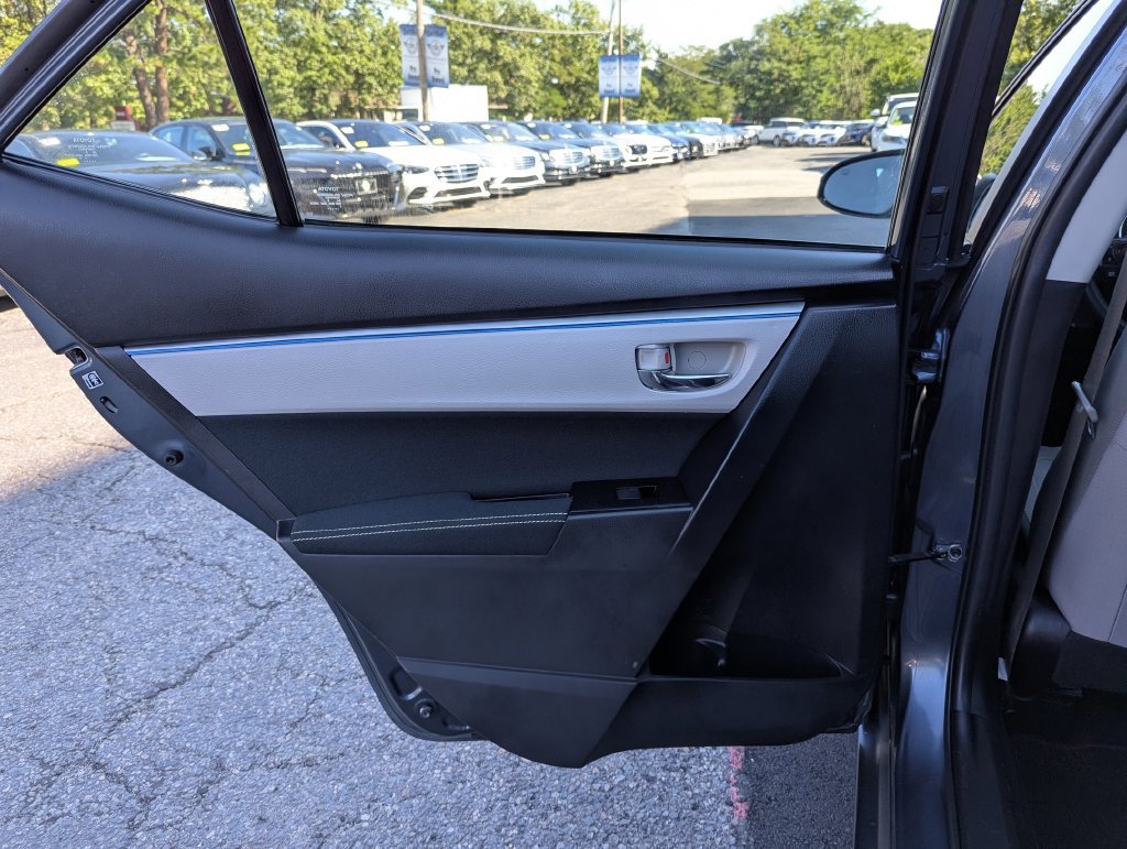 Used 2016 Toyota Corolla LE FWD image 37