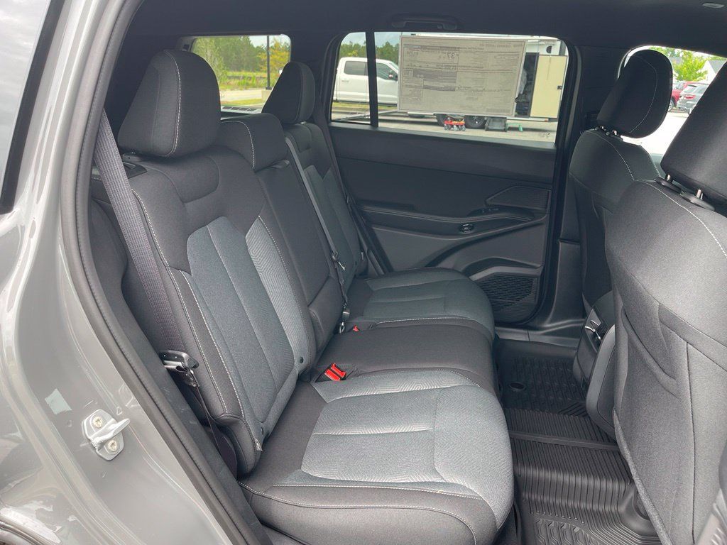 New 2026 Jeep Cherokee Laredo AWD/4WD image 39