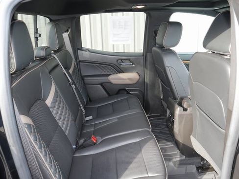 Used 2023 GMC Canyon Denali w/ Denali Black Edition image 26