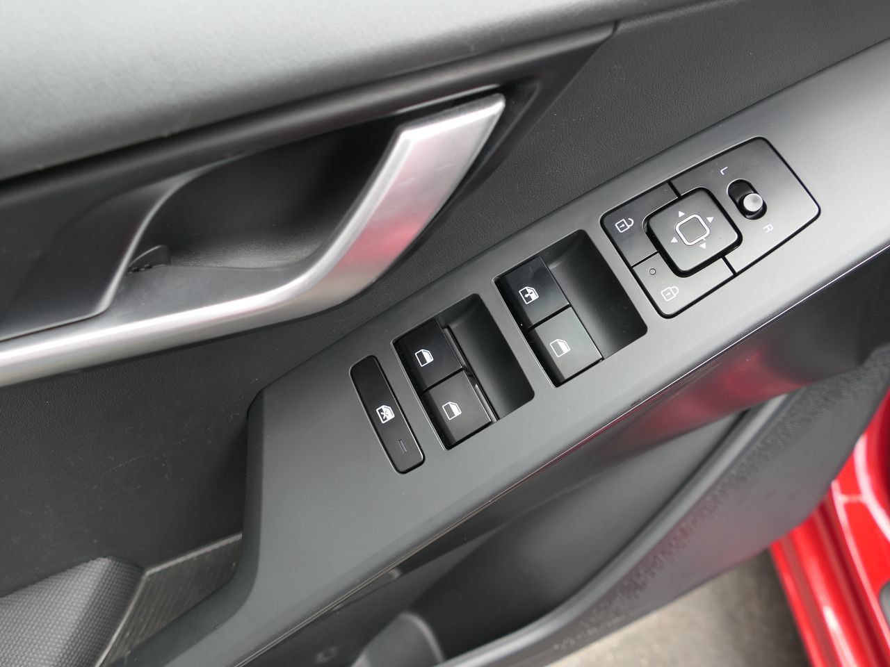Used 2023 Kia Niro LX FWD image 14