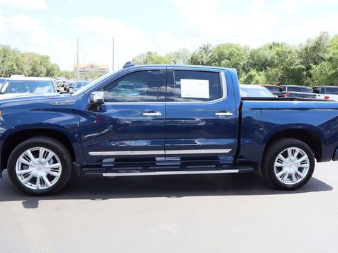 Used 2023 Chevrolet Silverado 1500 High Country w/ High Country Premium Package AWD/4WD image 6