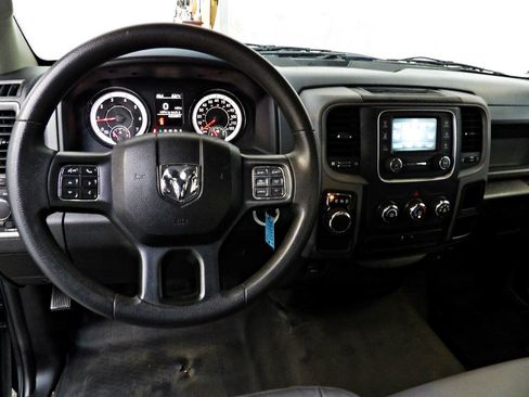 Used 2017 RAM 1500 Tradesman w/ Power & Remote Entry Group RWD image 18