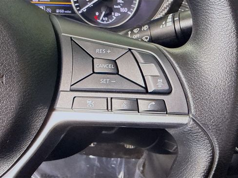 Used 2024 Nissan Sentra SV FWD image 15