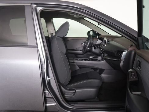 Used 2023 Nissan Rogue S AWD/4WD image 25