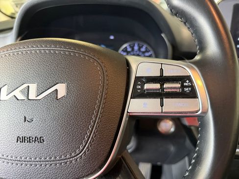 Used 2022 Kia Telluride LX AWD/4WD image 23