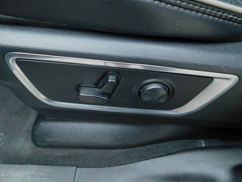 Used 2024 RAM 1500 Laramie image 6