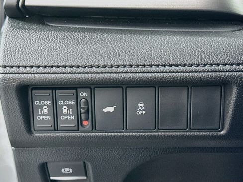 Used 2025 Honda Odyssey EX-L image 16