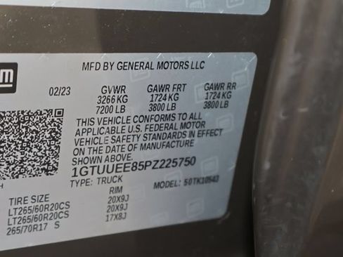 Used 2023 GMC Sierra 1500 AT4 w/ Technology Package AWD/4WD image 37