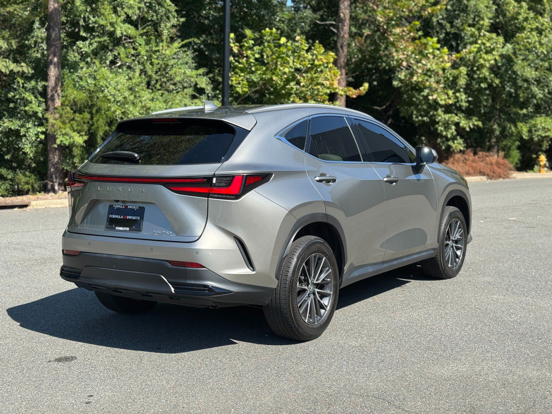 Used 2024 Lexus NX 250 FWD w/ Towing Package (2000 Lbs) image 12