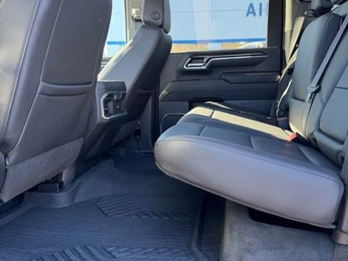 Used 2024 Chevrolet Silverado 3500 LTZ w/ LTZ Premium Package image 7