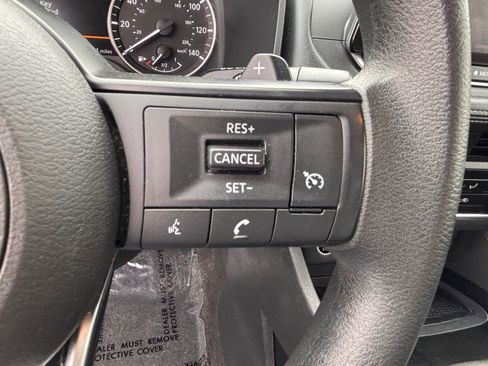 Used 2023 Nissan Rogue S FWD image 25