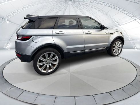 Used 2016 Land Rover Range Rover Evoque HSE image 4