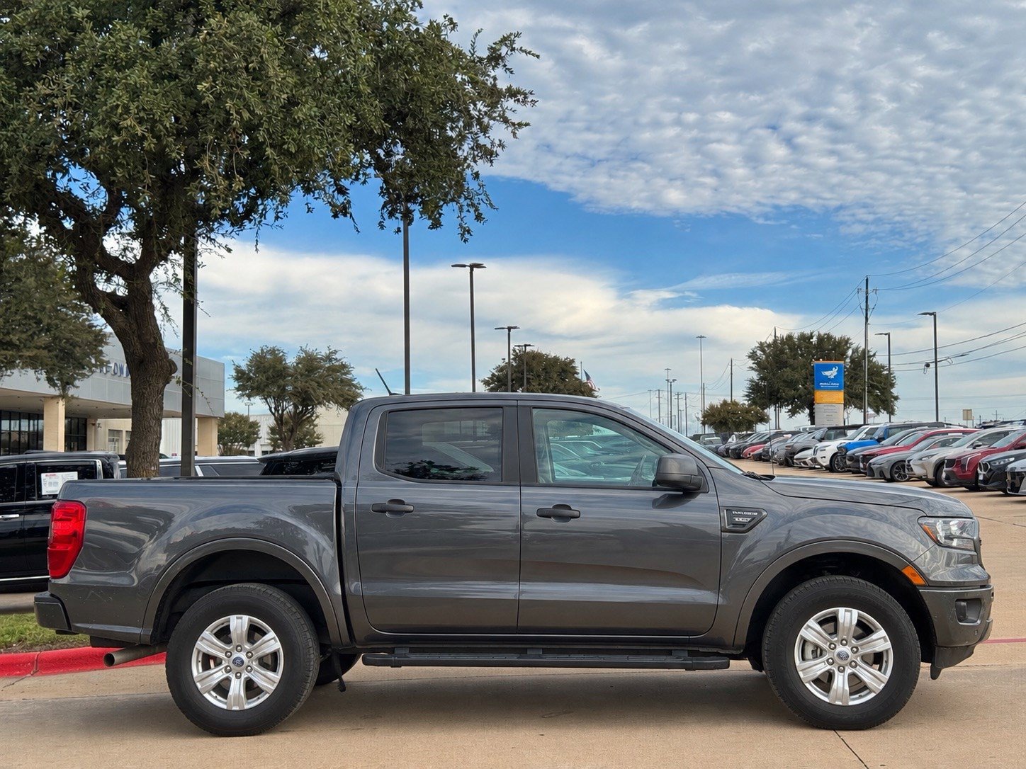 Used 2019 Ford Ranger XLT w/ Equipment Group 301A Mid RWD image 3