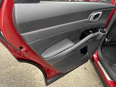 Certified 2023 Kia Sorento SX image 21