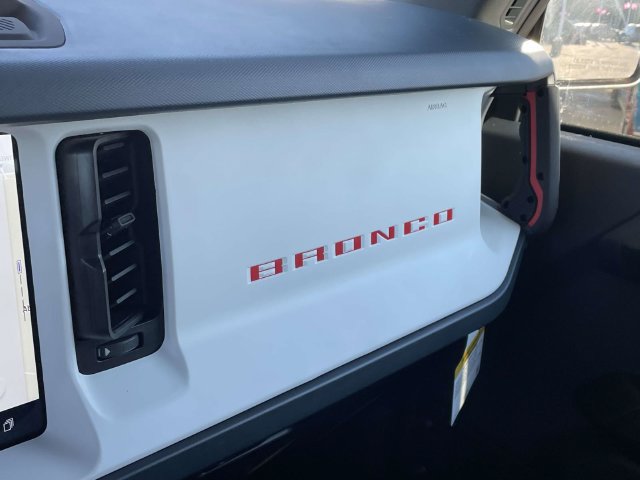 New 2026 Ford Bronco Heritage Edition AWD/4WD image 32
