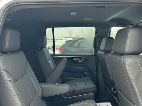 New 2026 Chevrolet Suburban LT w/ Comfort Package image 41