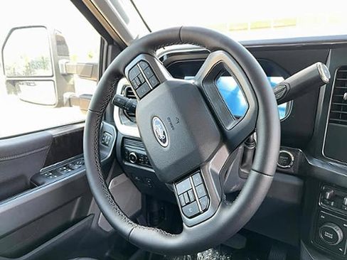 New 2025 Ford F450 Lariat image 19