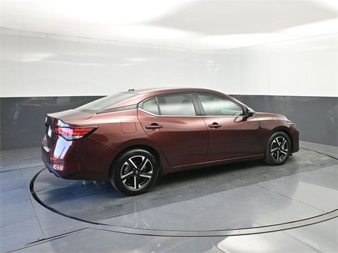 Used 2024 Nissan Sentra SV image 15