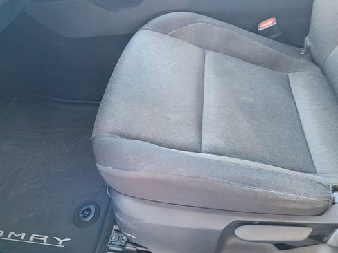 Used 2025 Toyota Camry LE image 17