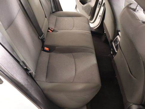 Used 2025 Toyota RAV4 XLE FWD image 13