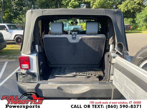 Used 2009 Jeep Wrangler Unlimited X image 8