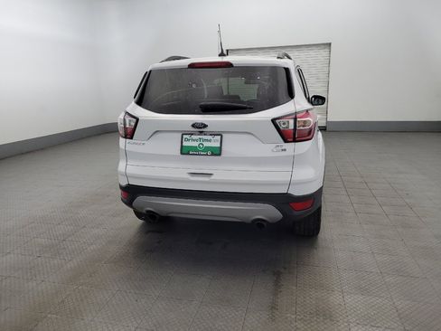 Used 2018 Ford Escape SE w/ Ford Safe & Smart Package image 7