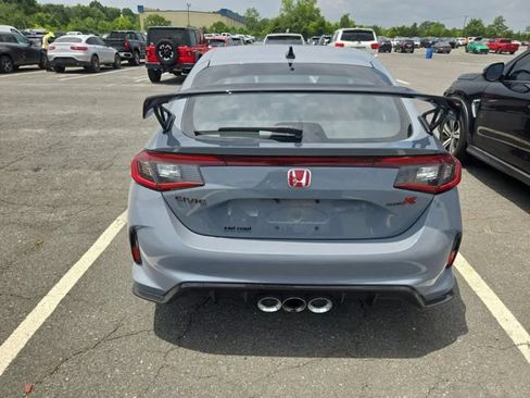Used 2025 Honda Civic Type R image 2
