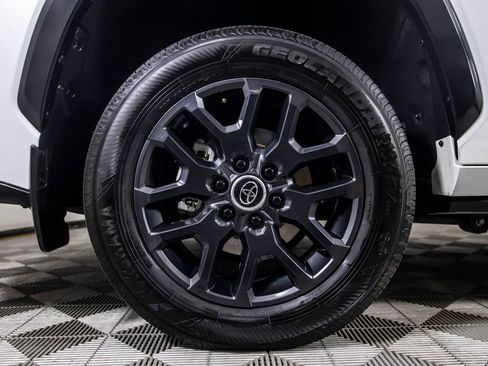 Used 2024 Toyota Sequoia Platinum image 42