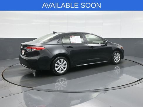 Used 2021 Toyota Corolla LE FWD image 7