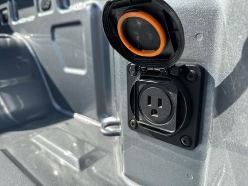 Used 2026 Chevrolet Silverado 1500 LT image 25