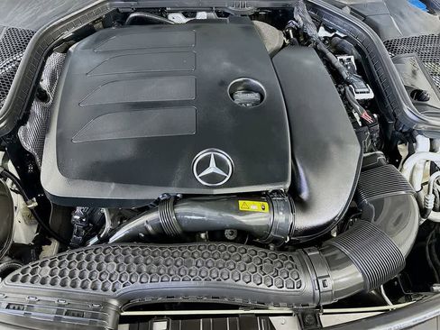 Used 2020 Mercedes-Benz C 300 Sedan image 9