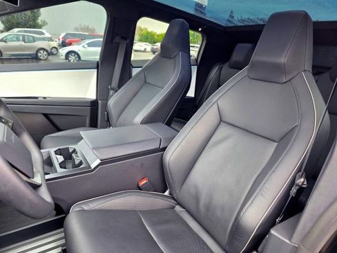 Used 2024 Tesla Cybertruck Cyberbeast image 28