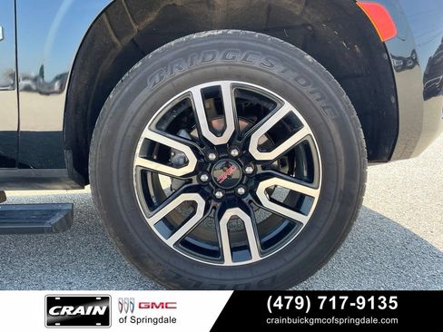 Used 2021 GMC Yukon AT4 w/ AT4 Premium Package AWD/4WD image 32