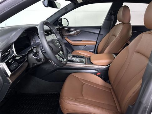 Used 2024 Audi Q8 Premium Plus image 20