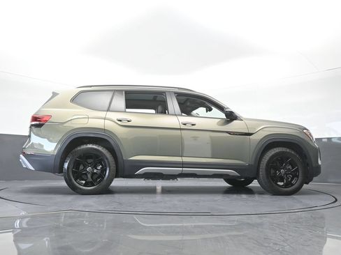 Used 2024 Volkswagen Atlas Peak Edition SE AWD/4WD image 64