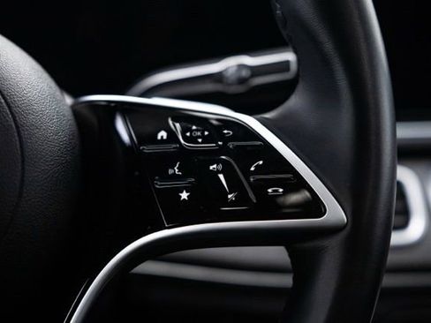 Used 2025 Mercedes-Benz GLE 350 4MATIC image 22