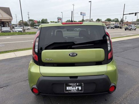 Used 2018 Kia Soul FWD image 5