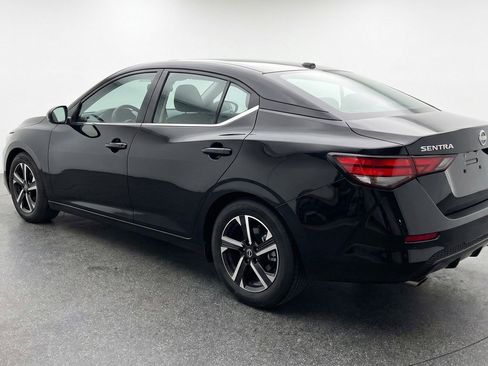 Used 2025 Nissan Sentra SV FWD image 5