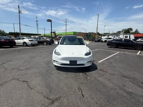 Used 2021 Tesla Model Y Long Range AWD/4WD image 4