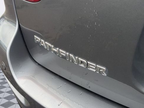 Used 2020 Nissan Pathfinder S FWD image 25