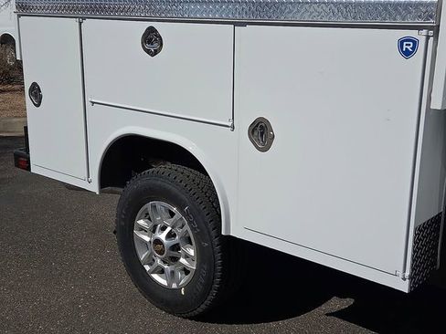 New 2026 Chevrolet Silverado 2500 W/T w/ WT Convenience Package image 6